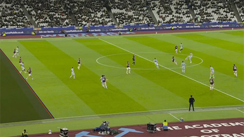 Tranh cãi tình huống VAR ở trận West Ham vs Brentford  Tranh cãi tình huống VAR ở trận West Ham vs Brentford